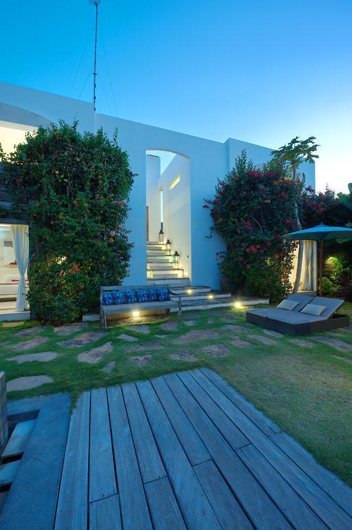 Elegant Villa Casabianca - Tropical Pool & Garden, Near Potato Head Beach Club! Seminyak Eksteriør billede