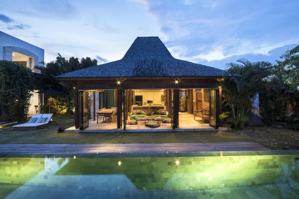 Elegant Villa Casabianca - Tropical Pool & Garden, Near Potato Head Beach Club! Seminyak Eksteriør billede