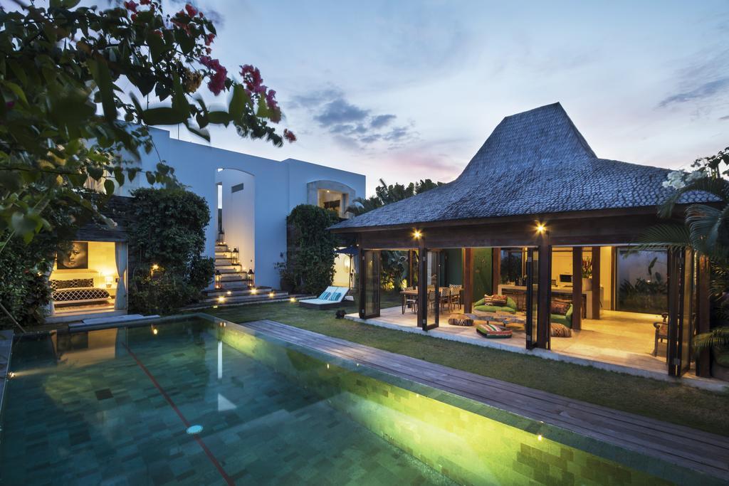 Elegant Villa Casabianca - Tropical Pool & Garden, Near Potato Head Beach Club! Seminyak Eksteriør billede