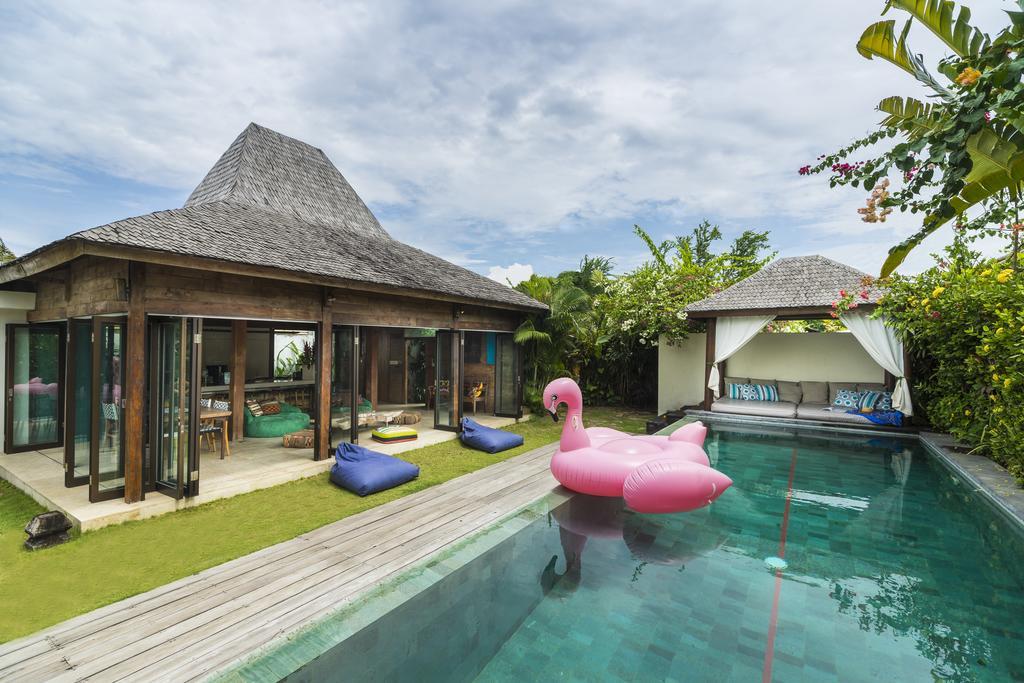 Elegant Villa Casabianca - Tropical Pool & Garden, Near Potato Head Beach Club! Seminyak Eksteriør billede